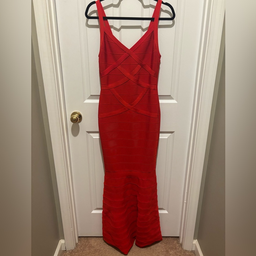 Red Strappy V-Neck Bodycon Maxi Dress